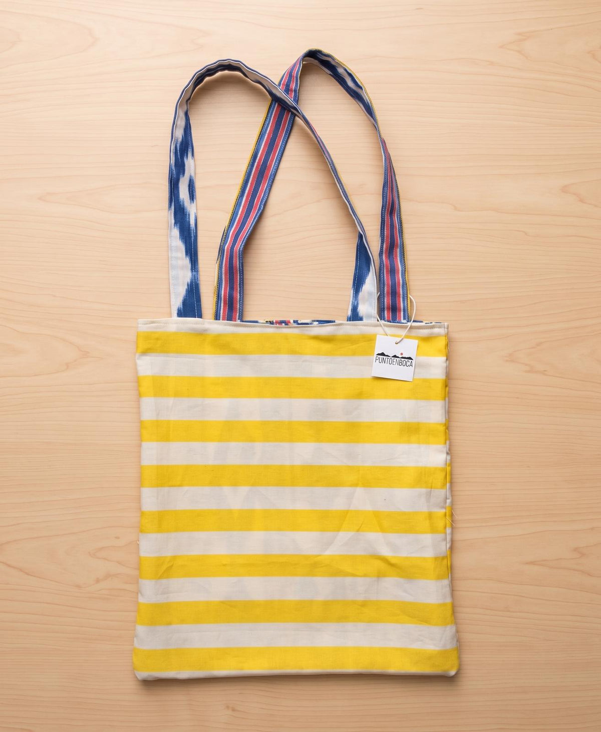 TOTE BAG IKAT AZUL CON RAYAS AMARILLAS