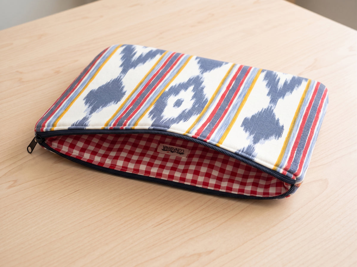 FUNDA PORTATIL IKAT AZUL, ROJO Y AMARILLO