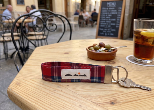 LLAVERO TARTAN ROJO